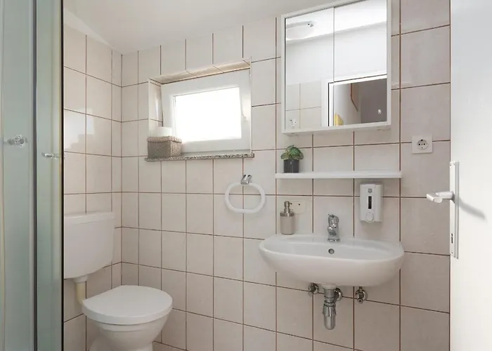 6131c Apartment *