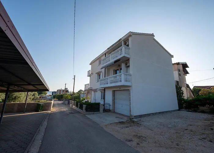 Apartment 6131c